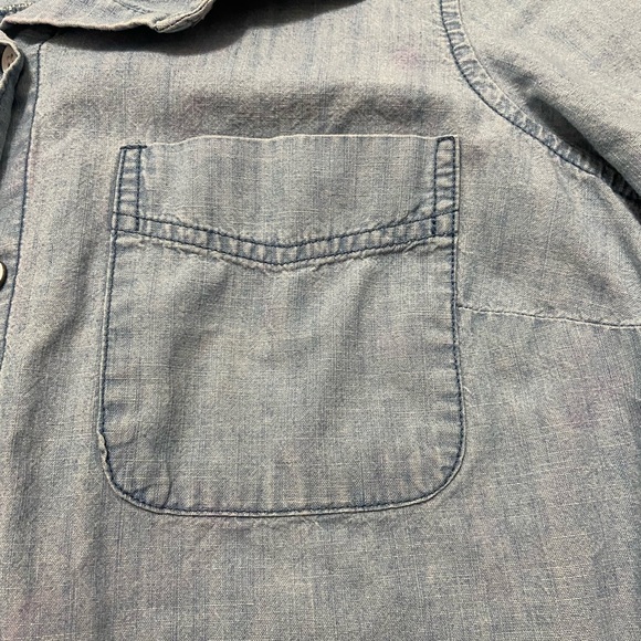 Old Navy chambray button down shirt - Picture 4 of 8